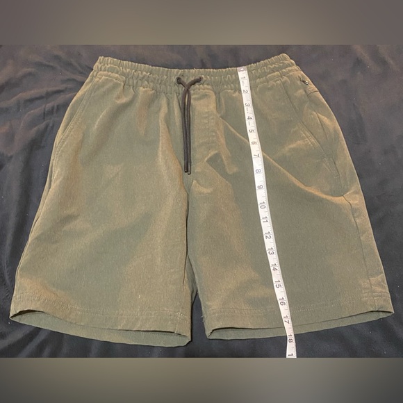 Men’s Small Army Green Stretchtech Shorts Super Nice Great Material - Picture 4 of 17